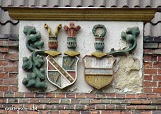 herb pałacu w Bobrowie
